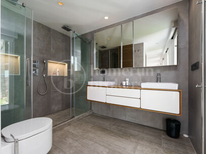 Casa Gina - Contemporary Villa in Nueva Andalucia