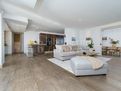 Casa Gina - Contemporary Villa in Nueva Andalucia