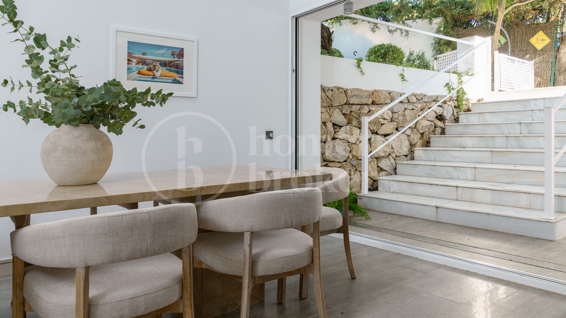 Casa Gina - Contemporary Villa in Nueva Andalucia