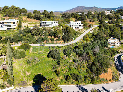 Plot in Monte Mayor with project and Sea Views