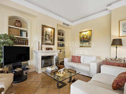 Villa Andaluza - Mediterranean Villa in Los Flamingos, Benahavis