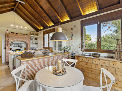 Villa Andaluza - Mediterranean Villa in Los Flamingos, Benahavis