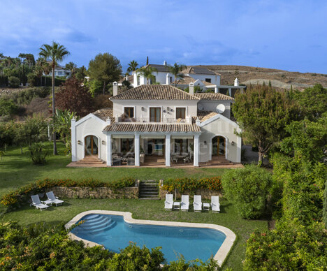 Villa Andaluza - Mediterranean Villa in Los Flamingos, Benahavis