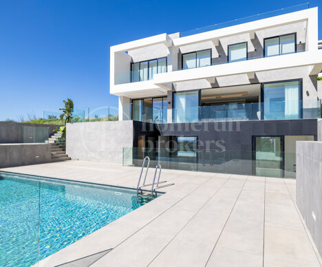 Villa Zeus - Contemporary Villa in Los Flamingos Benahavis