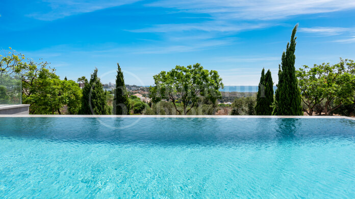 Villa Zeus - Contemporary Villa in Los Flamingos Benahavis