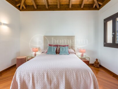 Villa Verona – Ett Stenkast från Stranden i Casasola, Estpona