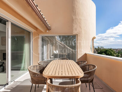 Apartment Breeze - Frontline Golf in Las Brisas Country Club, Nueva Andalucia