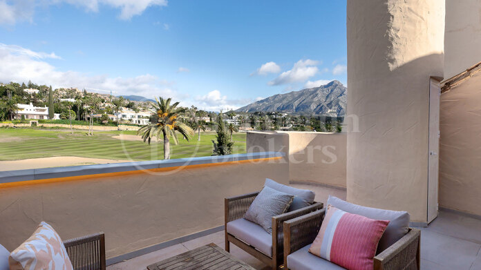 Apartment Breeze - Frontline Golf in Las Brisas Country Club, Nueva Andalucia