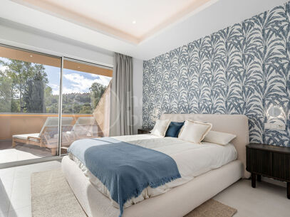 Apartment Breeze - Frontline Golf in Las Brisas Country Club, Nueva Andalucia