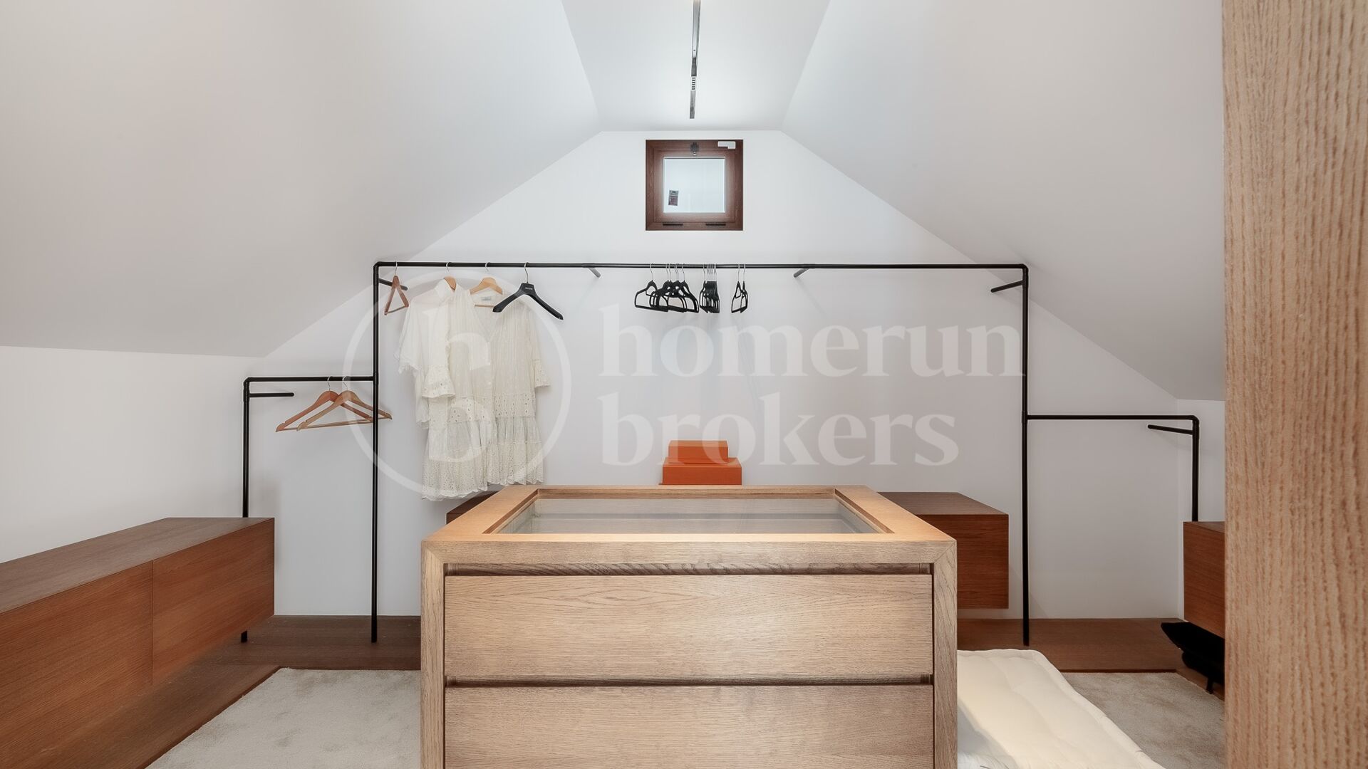 Apartment Alcores - Fullt Renoverad Fyrarumslägenhet i Nueva Andalucía
