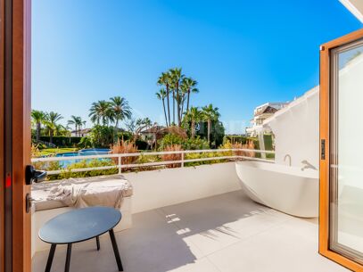 Apartment Alcores - Fullt Renoverad Fyrarumslägenhet i Nueva Andalucía