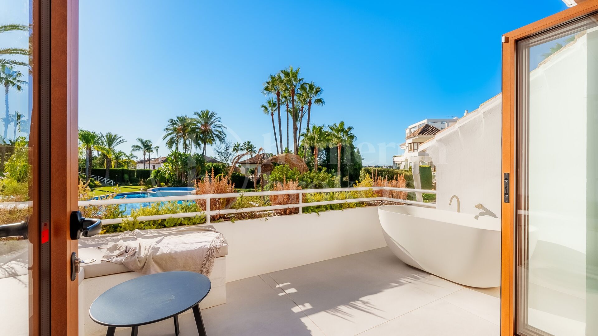 Apartment Alcores - Fullt Renoverad Fyrarumslägenhet i Nueva Andalucía