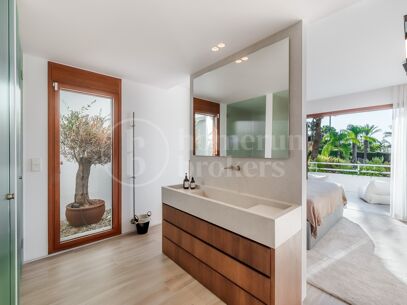 Apartment Alcores - Fullt Renoverad Fyrarumslägenhet i Nueva Andalucía