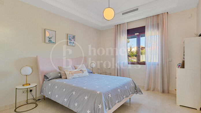 Villa La Alzambra - Semi-Detached Villa in Puerto Banús, Marbella