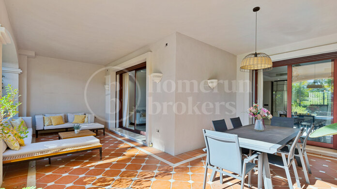 Villa La Alzambra - Semi-Detached Villa in Puerto Banús, Marbella