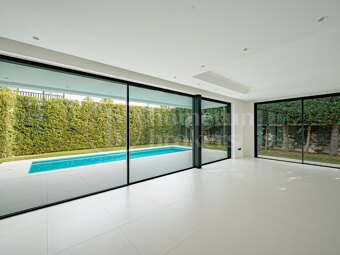 Villa Rio Verde - Modern villa på Marbellas Golden Mile