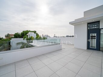 Villa Rio Verde - Modern villa på Marbellas Golden Mile
