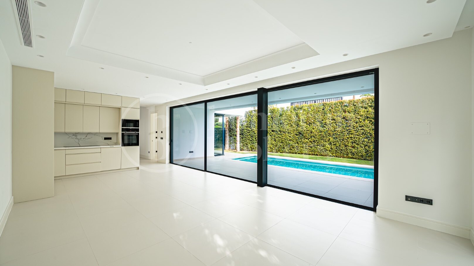 Villa Rio Verde - Modern villa på Marbellas Golden Mile