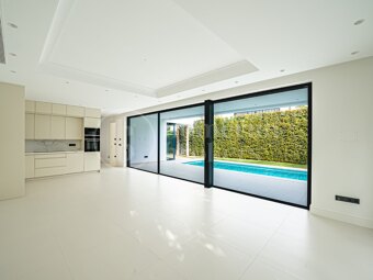 Villa Rio Verde - Modern villa på Marbellas Golden Mile