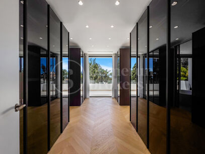 Villa Aurelie - Elegant Luxury Villa in Marbella Golden Mile
