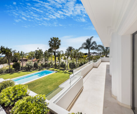 Villa Aurelie - Elegant Luxury Villa in Marbella Golden Mile