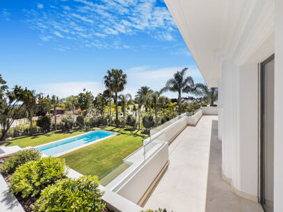 Villa Aurelie - Elegant Luxury Villa in Marbella Golden Mile