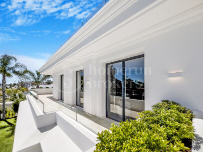 Villa Aurelie - Elegant Luxury Villa in Marbella Golden Mile
