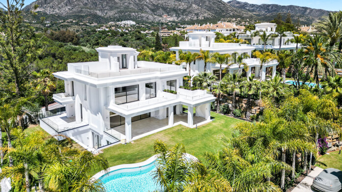 Villa Aurelie - Elegant Luxury Villa in Marbella Golden Mile