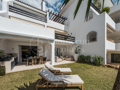 Casa Coral - Frontline Beach Apartment in Marbella Golden Mile
