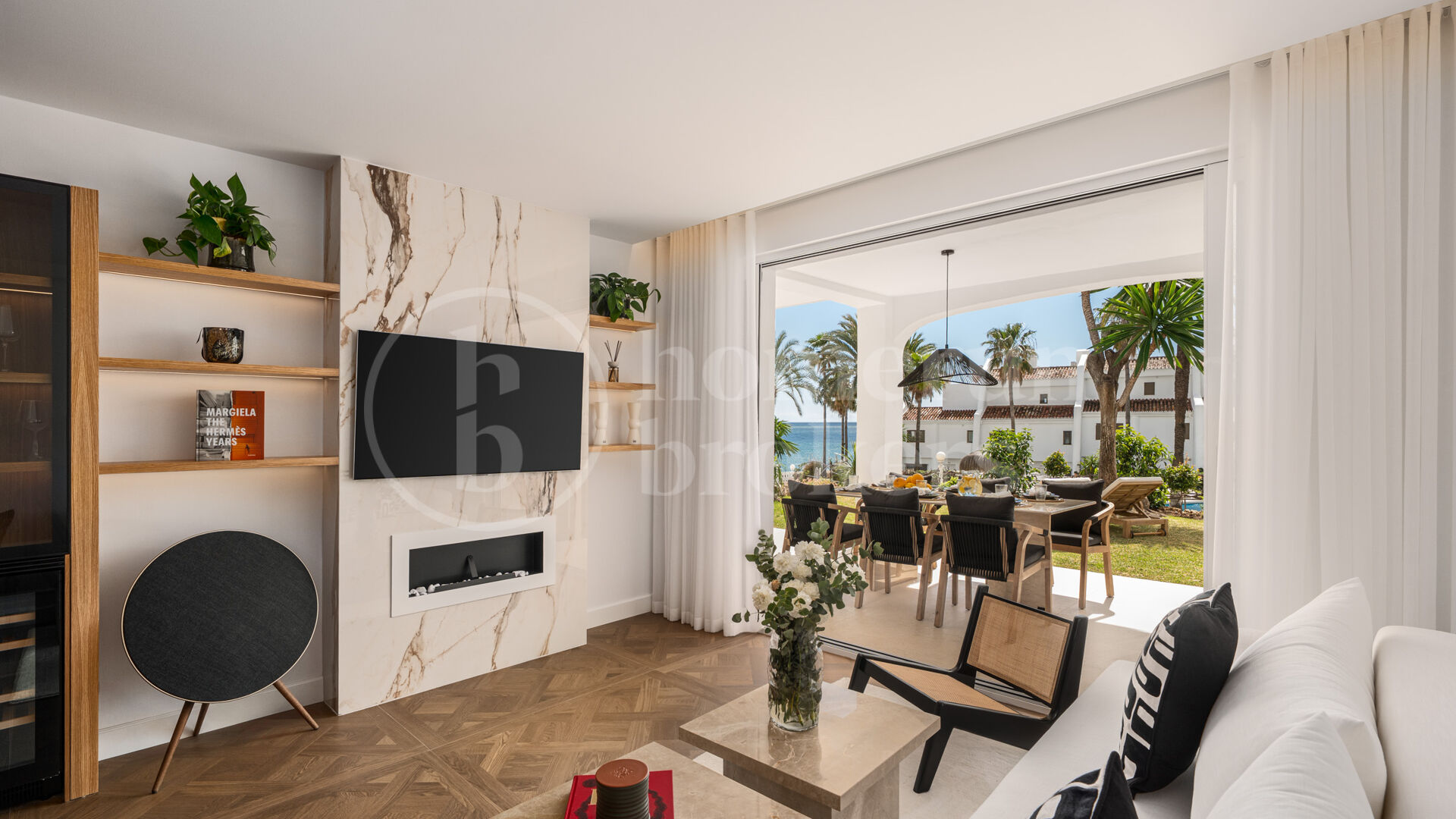 Casa Coral - Frontline Beach Apartment in Marbella Golden Mile