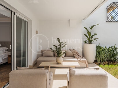 Casa Coral - Frontline Beach Apartment in Marbella Golden Mile