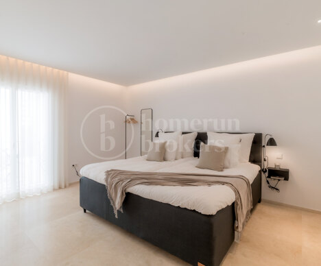 The Penthouse - Modern Penthouse in Puerto Banús Marina, Marbella