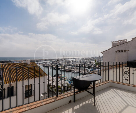 The Penthouse - Modern Penthouse in Puerto Banús Marina, Marbella