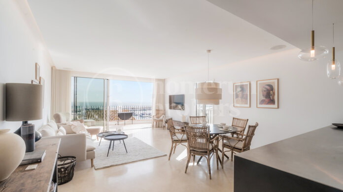 The Penthouse - Modern Penthouse in Puerto Banús Marina, Marbella