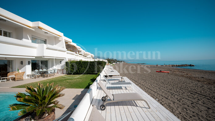 Apartment Azure - Frontline Beach in Gated Community, Guadalmina Marbella