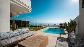 Apartment Azure - Frontline Beach in Gated Community, Guadalmina Marbella