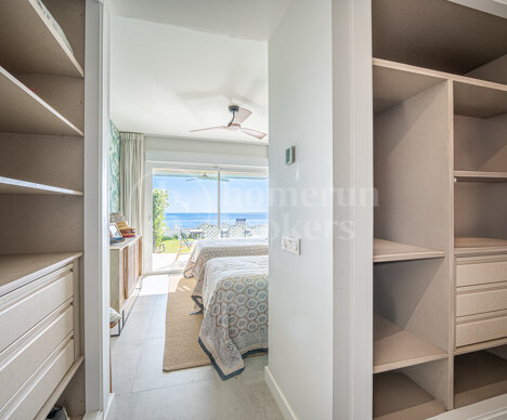 Apartment Azure - Frontline Beach in Gated Community, Guadalmina Marbella