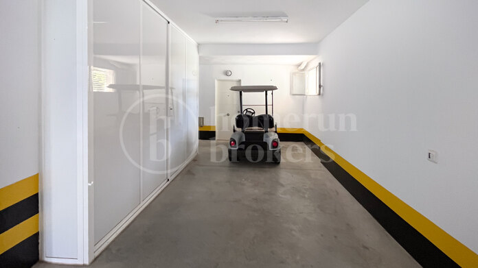 Apartment Azure - Frontline Beach in Gated Community, Guadalmina Marbella