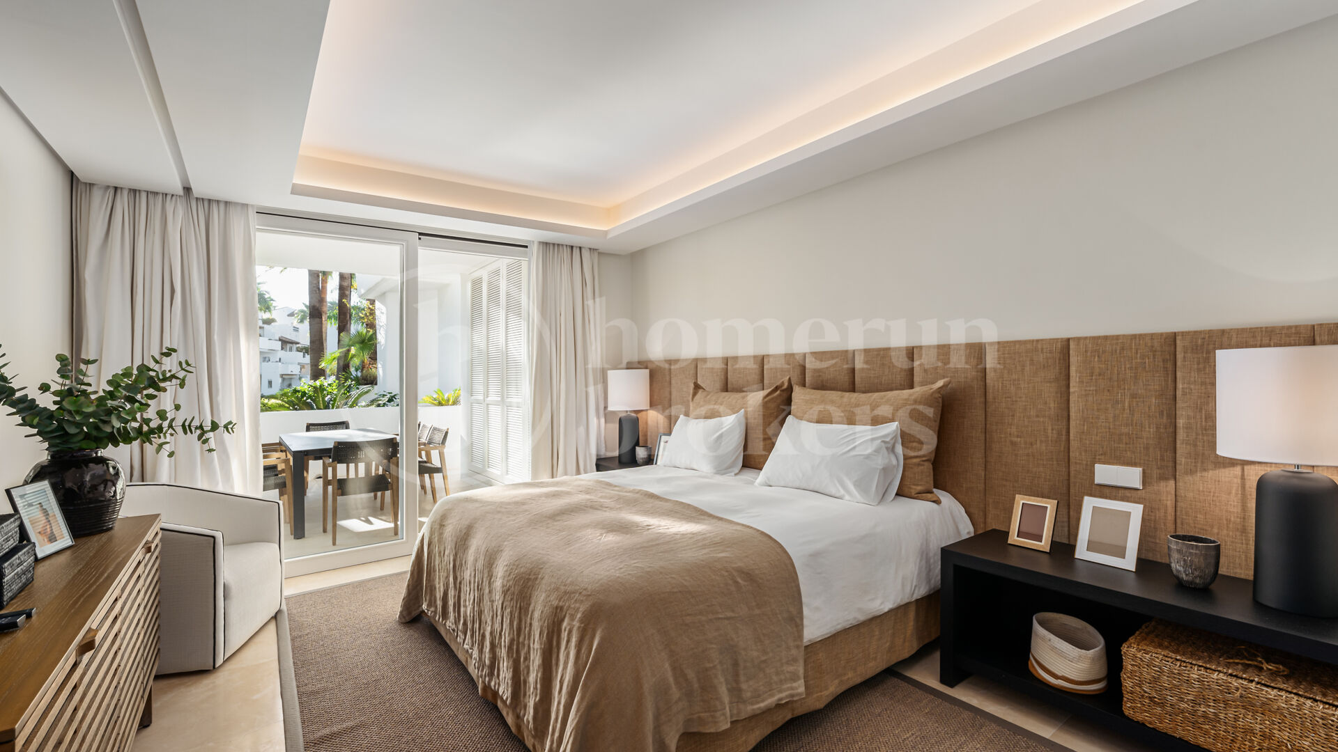 Apartment Aura 7 - Luxury Living in Puente Romano