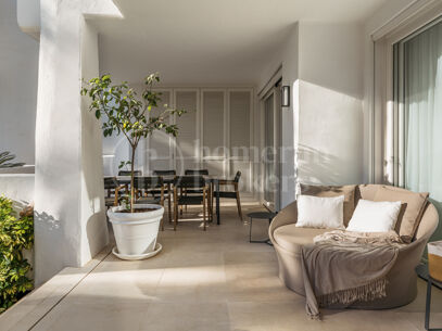 Apartment Aura 7 - Luxury Living in Puente Romano