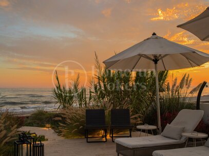 Villa Costabella - Frontline Beach in Marbella East