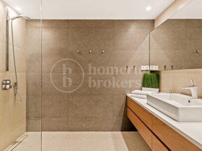 Villa Costabella - Frontline Beach in Marbella East