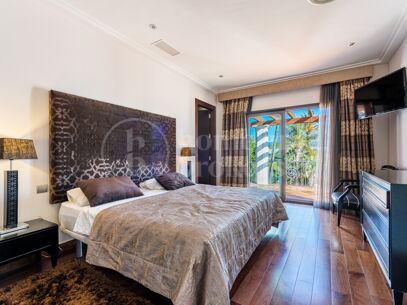 Casa Las Brisas - Renovated Villa in Las Brisas, Nueva Andalucia