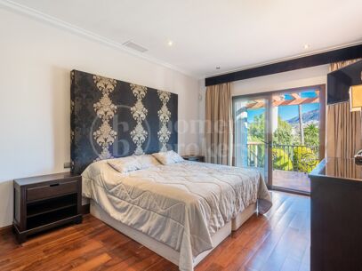 Casa Las Brisas - Renovated Villa in Las Brisas, Nueva Andalucia
