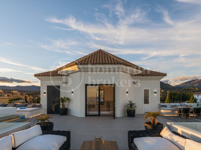 Villa Olivia - Impressive Family Home in Los Flamingos