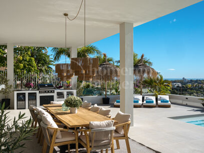 Villa Olivia - Impressive Family Home in Los Flamingos