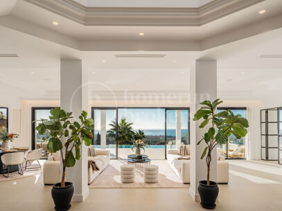 Villa Olivia - Impressive Family Home in Los Flamingos