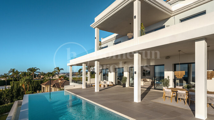 Villa Olivia - Impressive Family Home in Los Flamingos