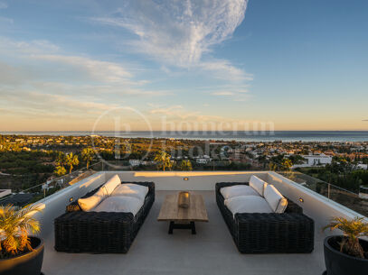 Villa Olivia - Impressive Family Home in Los Flamingos