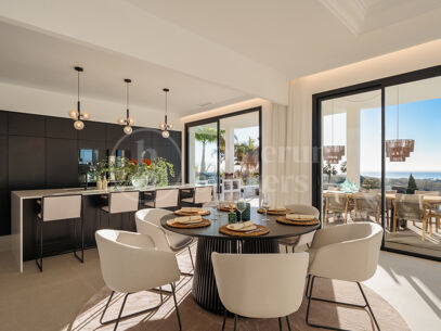 Villa Olivia - Impressive Family Home in Los Flamingos